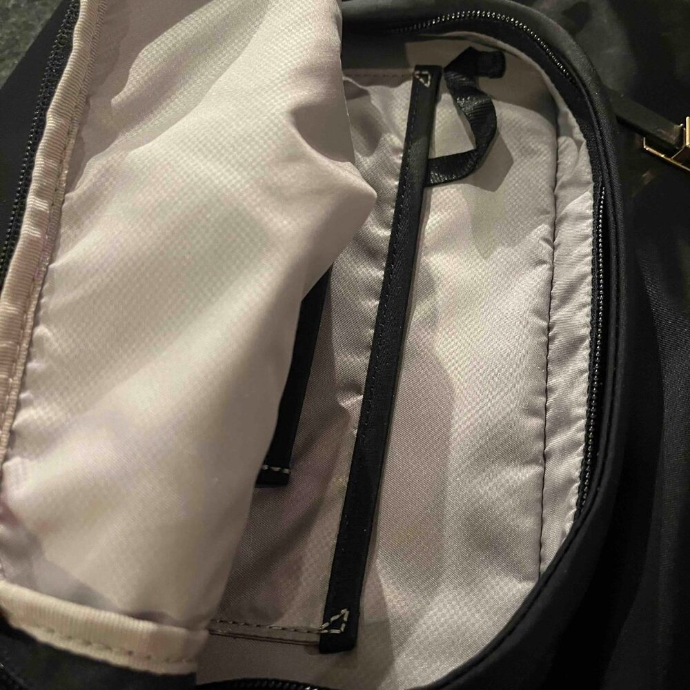 TUMI Genuine VOYAGEUR "Hilden" laptop Backpack - Picture 9 of 9